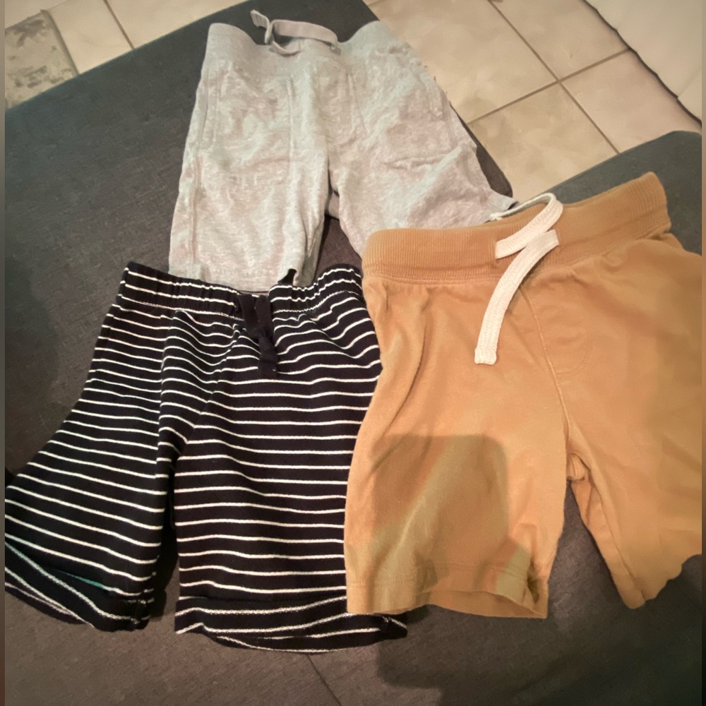 3 pair toddler Boys shorts (cotton) size 3T.
